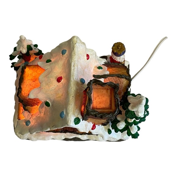 Illuminated Gingerbread Toy Shoppe House Of Lloyd Christmas Around The World VTG - Picture 8 of 12